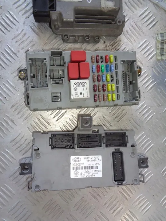 Unité de contrôle moteur ensemble immobilisateur Fiat Bravo II 1.6 M-JET image 4
