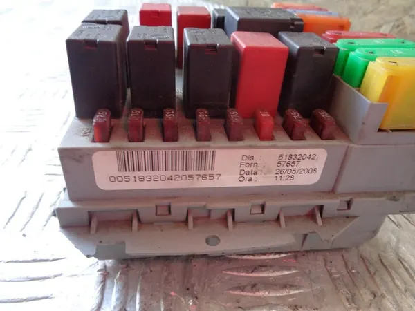 Unité de contrôle moteur ensemble immobilisateur Fiat Bravo II 1.6 M-JET image 8