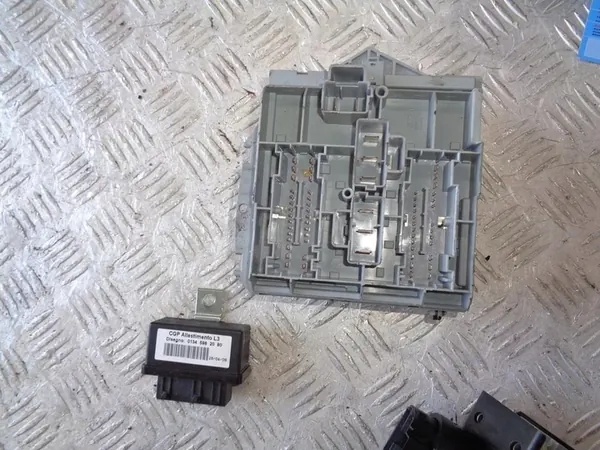 Unité de contrôle moteur ensemble immobilisateur Fiat Bravo II 1.6 M-JET image 9