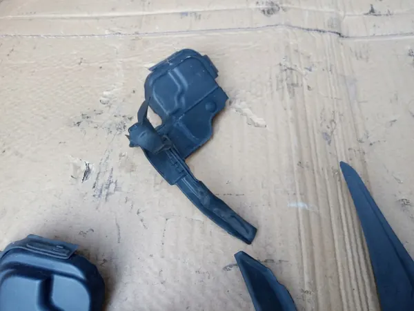 Toyota OEM 53825-02041 tuulilasin tiiviste 4 kpl image 3