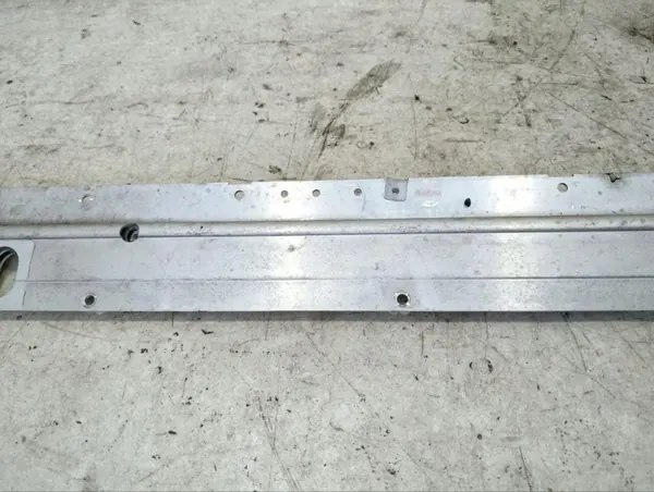Montaje Mercedes-Benz EQS SUV 2023 OEM A7896190800 image 7