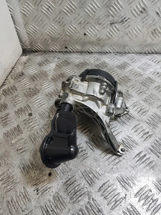 Pompe à huile OEM 05C115103A pour Skoda Octavia 4 1.0 TSI image 3