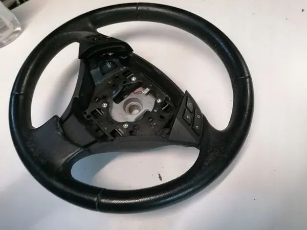 Volante de couro multifuncional BMW 5 E60 E61 03- image 3