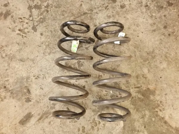 Voorvering veren OEM 68413674AA Jeep Wrangler image 2