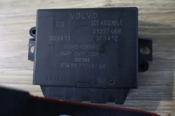 Volvo XC90 PDC-module OEM 31327468 - Gebruikt image 2