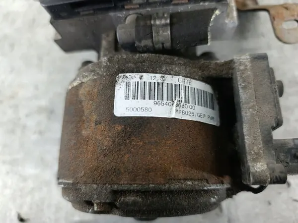 Pompe de suspension OEM 9654068680 pour Citroen C5 II image 3