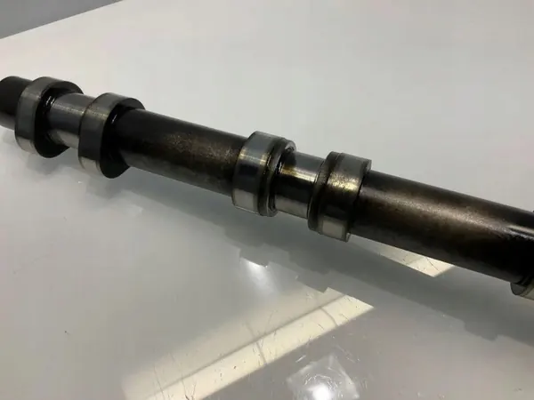 Mercedes-Benz Kamaxel OEM A6420503401 - Begagnad image 2