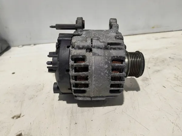 Kokonaisgeneraattori Seat Ibiza IV 1.2 TDI 03P903023D image 3