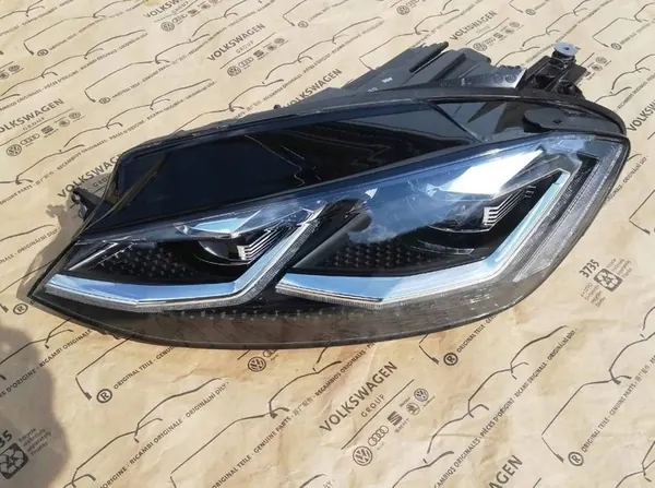 Farol dianteiro esquerdo VW Golf 7 Lift image 2