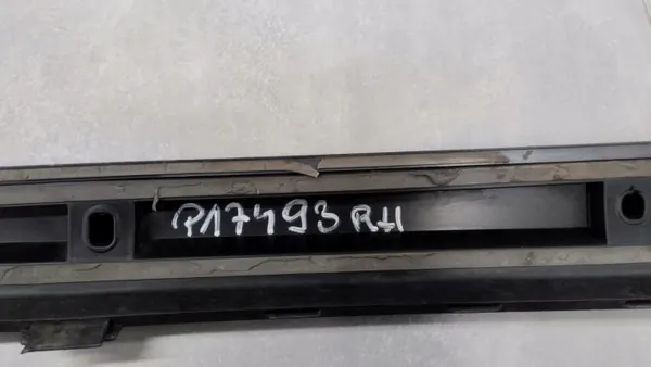 Soleira direita OEM 8V4853860 para Audi A3 8V4 image 10