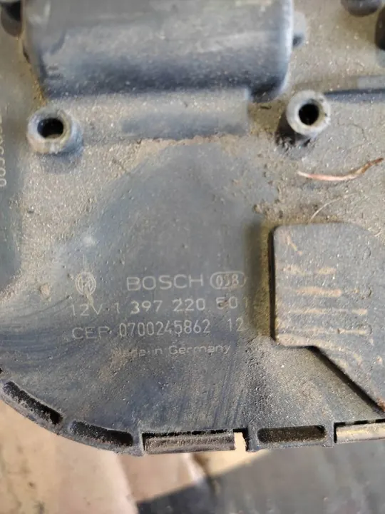 Vasemman etupyyhkijän mekanismi VW Golf Plus OEM 5M0955023E image 5