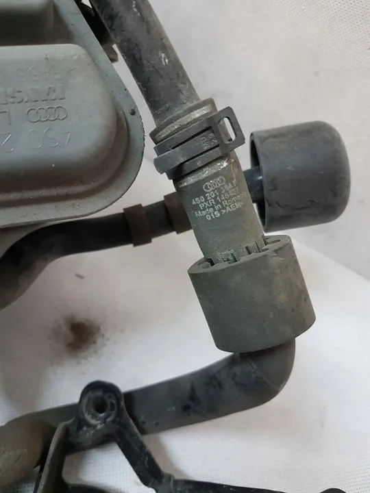 Filtre à charbon Audi R8 4S 5.2 OEM 4S0201797A image 5