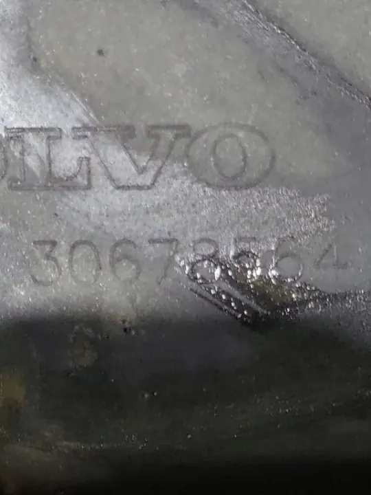 Protège-bas de seuil gauche OEM 30678564 Volvo V70 II SW image 5