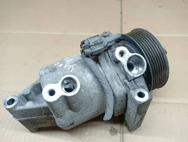 Compressore aria condizionata Nissan OE 92600-1KA1B image 2