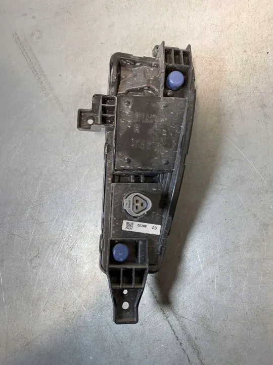 Suzuki Vitara (LY) Tagfahrlicht OEM 00396 - Gebraucht image 5