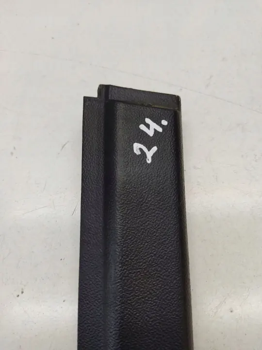 BMW 7 E32 1993 Pilarin Verhoilu OEM 8127548 image 5