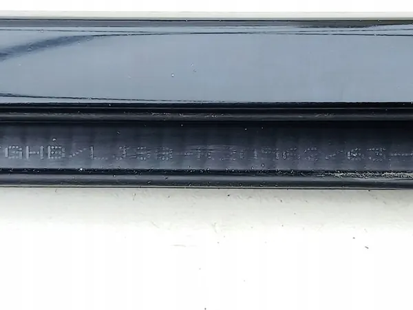 Ford Mustang Mach-E Rechter Voorportier Raamafwerking OEM LJ8BR20562 image 10