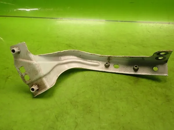 Rechter Kotflügelhalter OEM 1S0821114 für VW UP! image 5