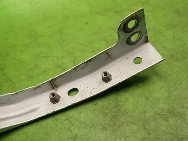 Rechter Kotflügelhalter OEM 1S0821114 für VW UP! image 6