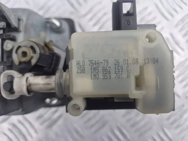 SEAT Cordoba takaluukun lukkoaktuattori OEM 1M5862159C image 6