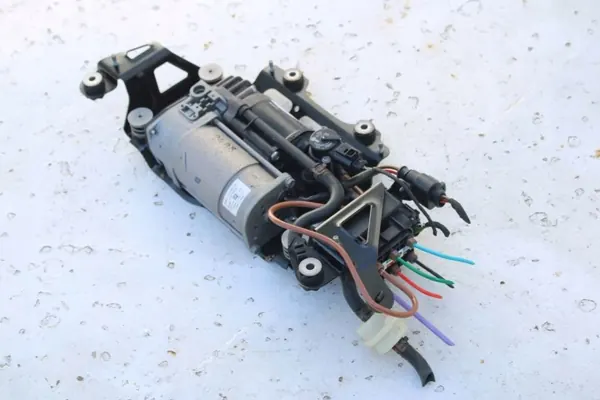 Bomba de compressor Audi A8 S8 OEM bt-cars-37201 image 3