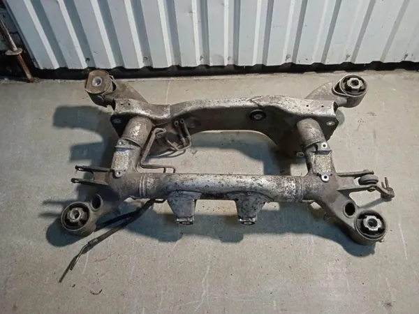 BMW 6768610 Hinterachsträger - Gebrauchtes OE-Teil image 2