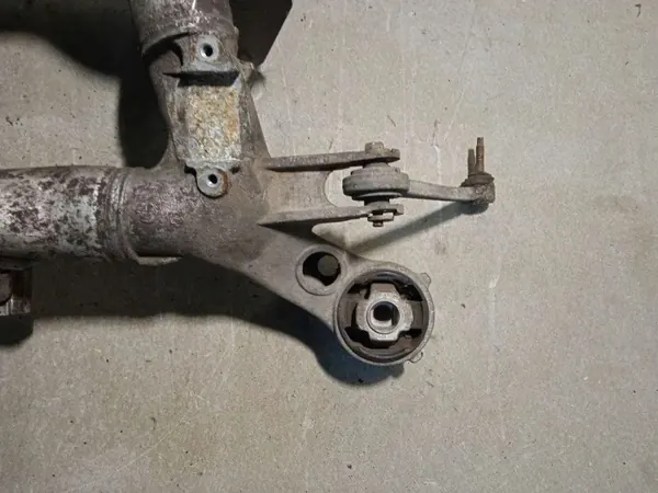BMW 6768610 Hinterachsträger - Gebrauchtes OE-Teil image 3