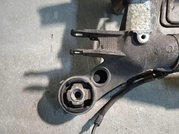 BMW 6768610 Hinterachsträger - Gebrauchtes OE-Teil image 8