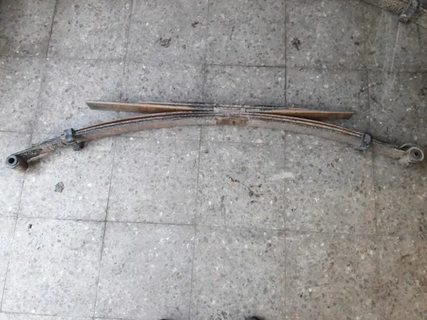 Hintere Blattfeder OEM Resor tyl Isuzu d-max image 2