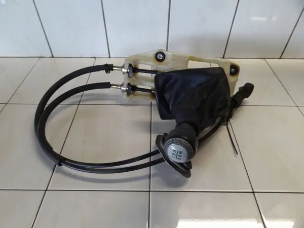 HYUNDAI GETZ 2006 1.3 B Lien de Sélecteur de Vitesse OEM OKL14269 image 3