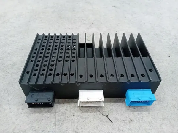 JBL Verstärker OEM 9803083980 für Peugeot 2008 image 2