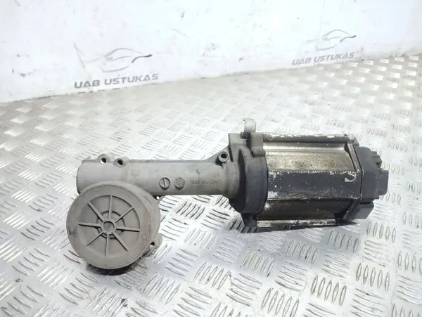 Pompe de direction OEM 1K0909144M pour VW Passat B7 image 3