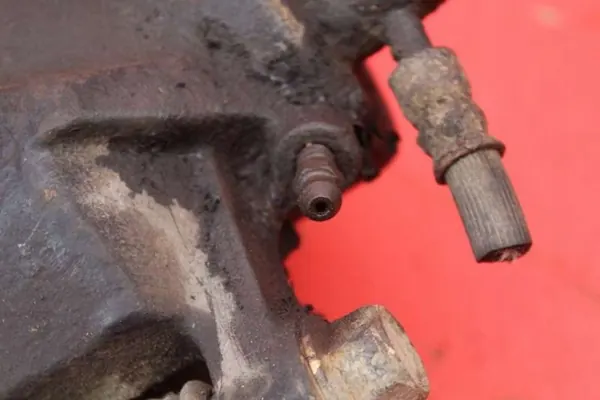 Rechter Vorderbremszylinder Opel Frontera B 2.2 DTI 98-04 image 4