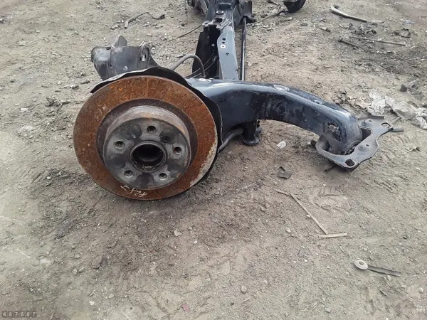 BMW X1 F48 F49 Hulpframe OEM 685156003 image 3