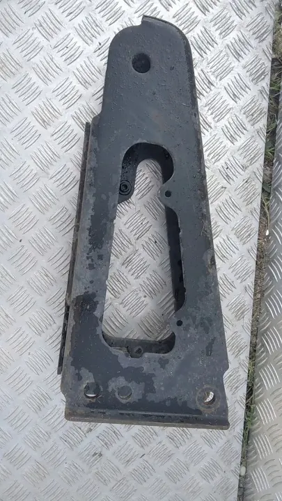 OEM A9603101260 A9603101460 Ohjaamon Kiinnike Vasen Oikea image 3
