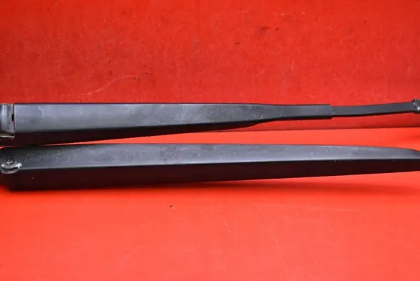 OEM 98310-1P000 Etupyyhinvarsi Kia Venga 2010-2014 image 3