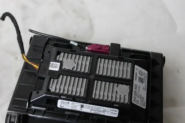 Cendrier Console OEM 3V0035502 pour Skoda Octavia III image 6