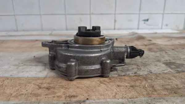 Pompe à vide Peugeot OEM 7597920 pour RCZ & Mini Cooper image 4
