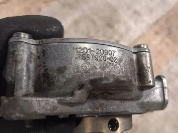 Pompe à vide Peugeot OEM 7597920 pour RCZ & Mini Cooper image 5