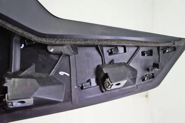 OEM TZ220 983370983 Peugeot 308 III Kofferbakstrip Rechts image 4