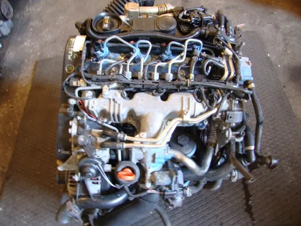 Moteur Audi A4 B8 Exeo 2.0 TDI CAGA 143ch image 2