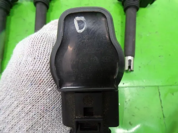 Bobine d'allumage OEM 0221604115 pour Audi A4 B7 2.0 TFSI image 3