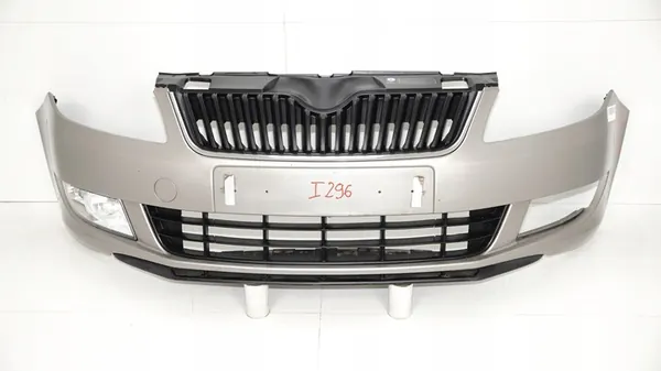 Pare-chocs avant Skoda Fabia II Lift 10-14R LF8H image 1