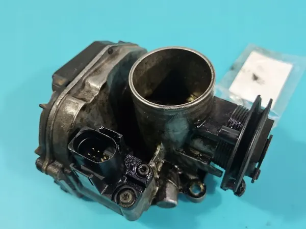 Kuristin VW Lupo 1.4 16V OEM 036133064D image 2