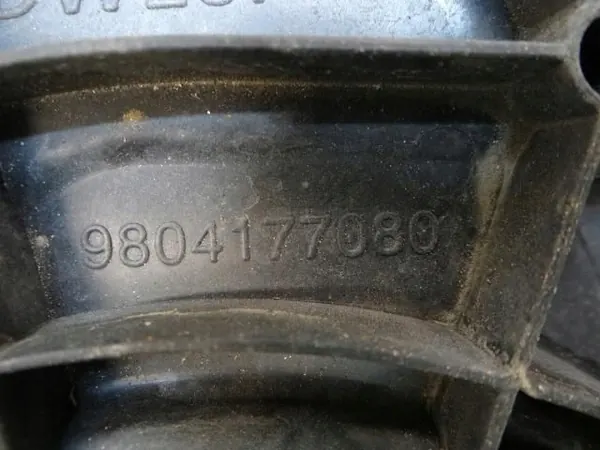 Cubierta Distribución Peugeot OE 9804177080 Usado image 7