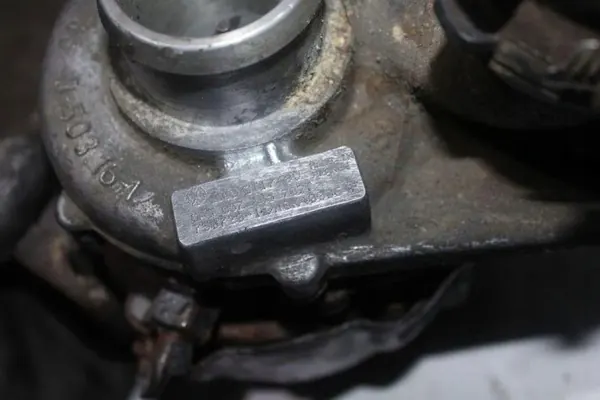 Turbo AUDI A8 D3 4.0L diesel 202kW 2005 image 3