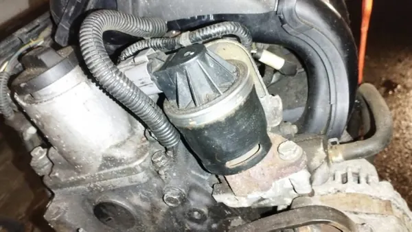 EGR-klep OEM EIS-2766605 voor Honda Jazz 2002 1.3L image 3