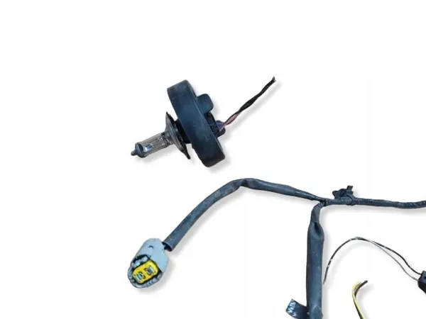 Mitsubishi ACF46157 Etuvalon Pistoke Asennus image 4