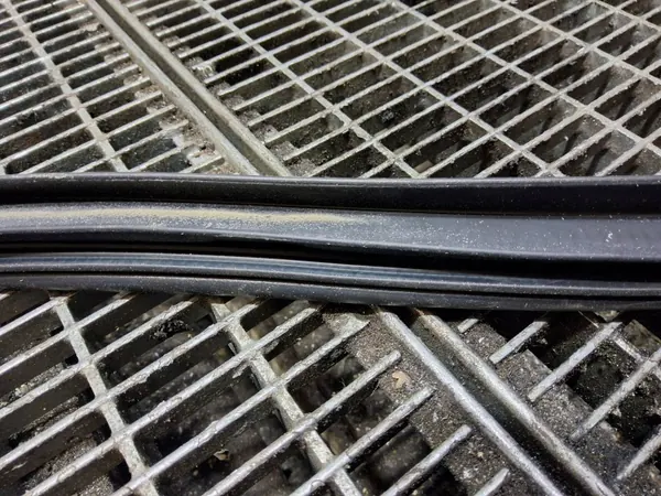 Junta de maletero OEM SKE57301 para Hyundai i40 - Usado image 3