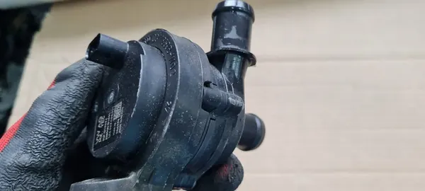 Vattenpump 1.8-2.0 TFSI Audi Q3 image 5